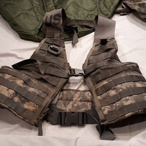 Military vest med/large